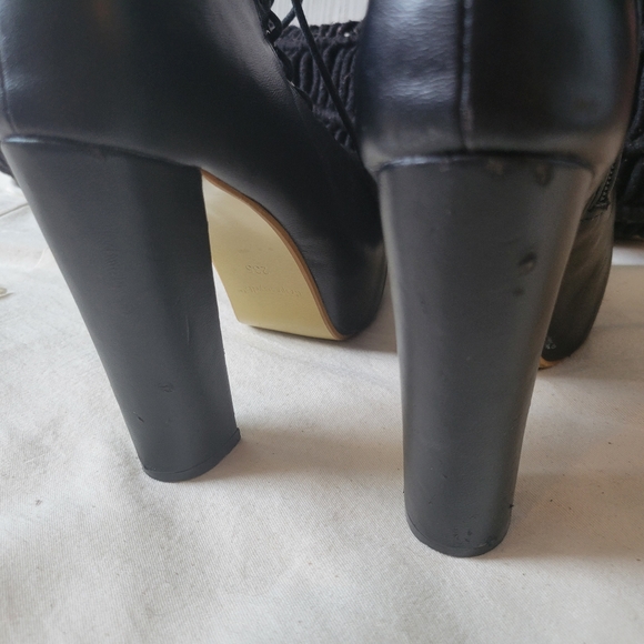 Black faux leather platform booties - Picture 4 of 6